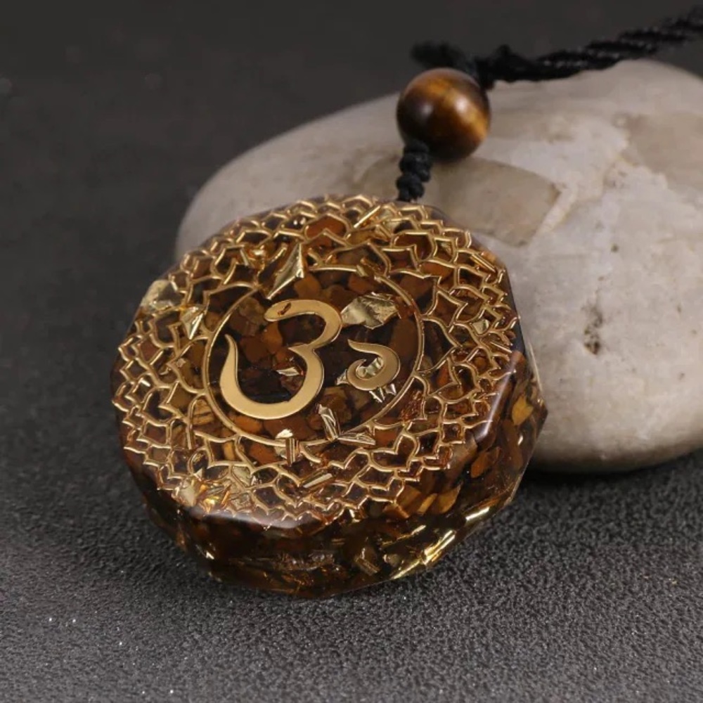 Natural Stone Tiger Eye Chips Gravel OM Charm Oronge Necklace Yoga Healing